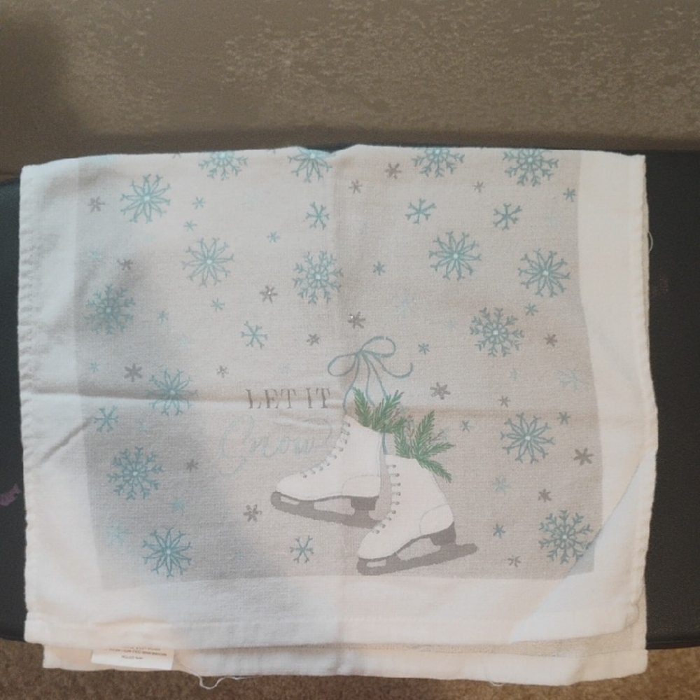 Festive Ice Skating Holiday Throw - White and Blue